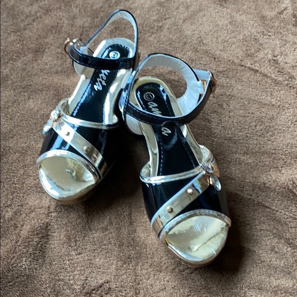 ameta Other - Ameta size 13 black and gold sandals